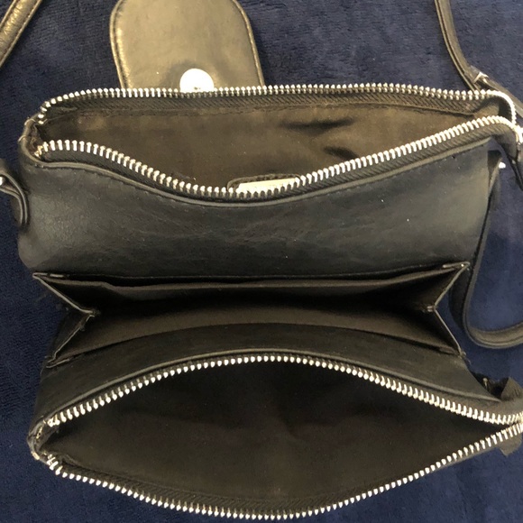 Aldo Black Crossbody Purse - Picture 4 of 7